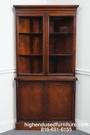 Chinese auction portals have increased their efforts to successfully tackle problems of trust, at least for shopping in english from chinese manufacturers the best alternatives are aliexpress for smaller. Antique Duncan Phyfe Mahogany Corner China Cabinet Corner China Cabinets China Cabinet Dining Cabinet