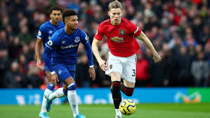 Manchester united video highlights are collected in the media tab for the most popular matches as soon as video appear on video hosting sites like youtube or dailymotion. Everton Vs Manchester United Preview How To Watch On Tv Live Stream Kick Off Time Team News 90min