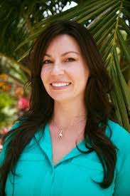 Lauren Davila's Instagram, Twitter & Facebook