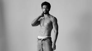 Rohit Saraf Is All Grown Up—and Turning Up the Heat