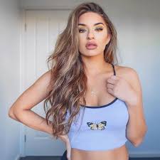 Search, discover and share your favorite why is she so hot gifs. Julianna Guill She Is So Hot Facebook