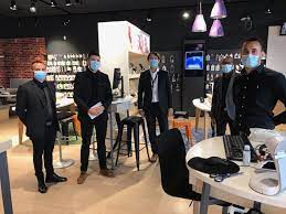 Ces horaires ne tiennent pas compte des jours fériés et dimanches de fête. Pierre Clement On Twitter Les Equipes Des Boutiques Orange Auvergnerhonealpes Lyon Republique Et L Isle D Abeau Mobilisees Et Volontaires Pour Accueillir Nos Clients Dans Des Conditions Optimales De Securite Valerietherond Levugaelle