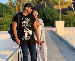 The couple though have not accepted their relation in public always drop a lot of hints about their blooming love story. Marriage On The Cards For Malaika Arora Arjun Kapoor All The Time Duo Gave Major Couple Goals
