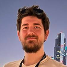 Robert Mckelvey's Instagram, Twitter & Facebook