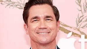 Aaron Fullerton's Instagram, Twitter & Facebook