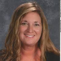 Lisa Mayle's Instagram, Twitter & Facebook