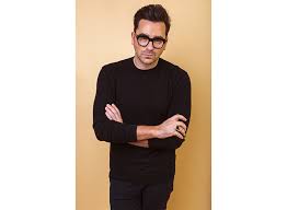 What did david do in schitt's creek season 3? Schitt S Creek Dan Levy Boyfriend Patrick S Serenade Will Make You Cry