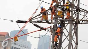 Gaji pegawai pln 2019 angka ini lebih tinggi dari jumlah staf pada tahun 2017. Pemerintah Diminta Perhatikan Nasib Pekerja Outsourcing Pln Bisnis Liputan6 Com