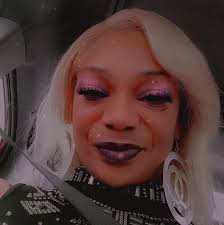 Daphne Woods in people