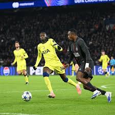 Hernández en la mira: Luis Enrique lanza advertencia en el PSG