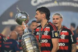 Em entrevista, Arrascaeta revela que já quis deixar o Flamengo; veja