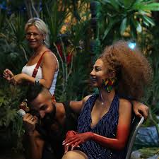 Myriam fares marina nights saidia morocco ميريام فارس في ليالي مارينا قي السعدية المغرب. Ø´Ù‚ÙŠÙ‚Ø© Ù…ÙŠØ±ÙŠØ§Ù… ÙØ§Ø±Ø³ ØªÙ†Ø§ÙØ³Ù‡Ø§ Ø¹Ù„Ù‰ Ø§Ù„Ø±Ù‚Øµ Ø§Ù„Ø¥ÙØ±ÙŠÙ‚ÙŠ ÙˆØªØªØ­Ø¯Ø§Ù‡Ø§ ÙÙŠØ¯ÙŠÙˆ Ù…Ø¬Ù„Ø© Ù‡ÙŠ