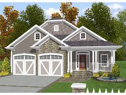 Our craftsman style house plans have become one of the most popular style house plans for nearly a decade now. Baldwin Narrow Lot Home Plan 013d 0132 House Plans And More
