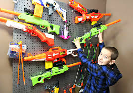 Recently i was at a large outdoor sporting goods store looking at gun racks. How To Build A Nerf Gun Wall With Easy To Follow Instructions