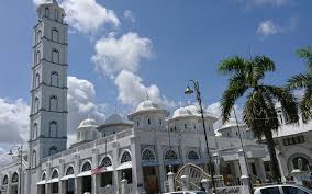 Peluang perniagaan di kuala terengganu dalam bidang video editor atau penyunting video. Seeing The Sights Of Kuala Terengganu On A Walking Tour The Stringer