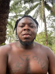 Ruth and Abazz's relationship and financial issues