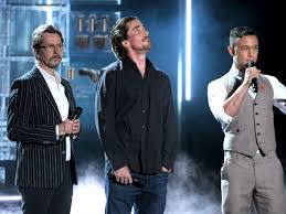 But i noticed that there aren't videos of this emotional moment on youtube, so i recorded it with my phone (it. Christian Bale Recuerda A Heath Ledger Actitudfem