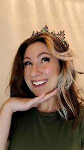 Promote with Taryn Lewis (@tiktoktare)