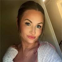 Hannah Adkins's Instagram, Twitter & Facebook