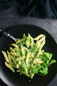 Gesund Und Gunstig 5 Einfache Lunch Gerichte Zum Mitnehmen Schweizer Illustrierte Einfache Gerichte Gerichte Mit Avocado Low Carb Rezepte Mittagessen