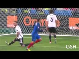 Ein aktivist segelte ins stadion. Deutschland Vs Frankreich Deutsche Nationalmannschaft Em 2016 Youtube