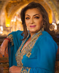 Paulina Tamayo | Detrás de cada mujer existe una historia triste que la  hizo fuerte 💪 📸: @lunartphotography by @miapiam & @domizaro 💄:... |  Instagram