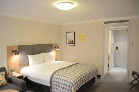 Premium comfort and an ideal location combine to make the chic, modern holiday inn reading south a fantastic place for leisure and business alike. Holiday Inn Reading South M4 Jct 11 Hotel Reading From 63 Lastminute Com