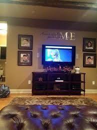 Decorating Around A Tv Console Decorating Around A Wall Mounted Tv How To Decorate Wall Behind Tv Stand Wall Mounte Tv Decor Decor Around Tv Family Room Design
