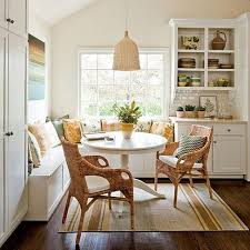 9.despensas extraíbles, columnas y persianas de cocina: El Encanto De Las Sillas De Mimbre Decoracion De Comedor Rinconeras De Cocina Decoracion De Unas