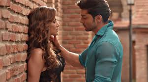 Wajah Tum Ho Movie Review About Heaving Bosoms And Sharman Joshi S Plight Entertainment News The Indian Express Kabir, a policeman investigating the case, is left confused when a suspect's. wajah tum ho movie review about