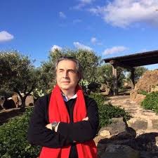 Cristina mazzavillani è anche colei la quale ha il polso della situazione sulla casa del marito riccardo muti. Facebook