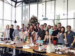 Perfect happy birthday messages for your friends, family, lover, colleagues or anyone you care. 10 Large Tabled Restaurants In Kl Perfect For Your Next Group Gathering