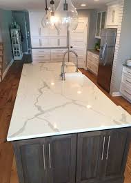 Kitchen Room Scene Calacatta Classique Quartz Countertop Room Scene Kitchen Remodel Countertops White Quartz Countertop Kitchen Marble