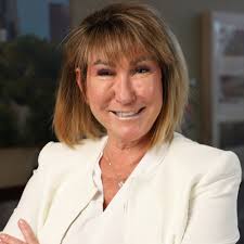 Michelle Douglass's Instagram, Twitter & Facebook