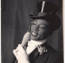 NIA CENTRE FOR THE ARTS