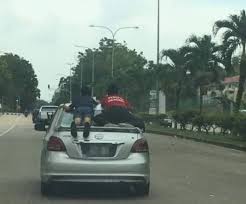 Check spelling or type a new query. Pemandu Vios Tular Di Jb Ditahan Polis Berita Viral Terkini