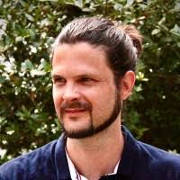 80+ perfiles de «De Cossio»