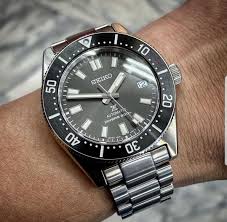 The spb143j1 (or in jdm as sbdc101) comes with 200m water resistance for professional diver's. New Release Seiko Prospex 62mas Reissue Spb143 Spb143j Spb143j1 Sbdc101 Mobile Phones Gadgets Wearables Smart Watches On Carousell