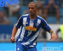 Mind you, this exact same design was used in 1997/1998, but with a slightly different front of shirt sponsor (we will get to that later), which was a big, rough piece of stitched. Football Shirt News Vfl Bochum 09 10 Do You Football Home Amp Away Kit 11 08 09 Soccerbible