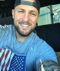 Justin Mcelwee's Instagram, Twitter & Facebook