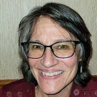 Karen Manzo's Instagram, Twitter & Facebook