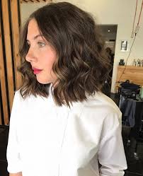 Regardless of the thickness, length or texture of your hair, pulling off a short wavy hairstyle is one of the easiest and best things you can do to your hair. 45 Best Short Wavy Hair Ideas In 2019 Fashion 2d