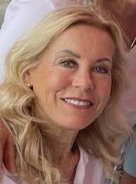 Debra Snook's Instagram, Twitter & Facebook