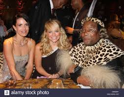 Johannesburg (ap) — king goodwill zwelithini, the traditional leader of south africa's zulu nation, has died aged 72 after being hospitalized for more than a month, his family announced friday. Zulu King Goodwill Zwelithini Stockfotos Und Bilder Kaufen Alamy