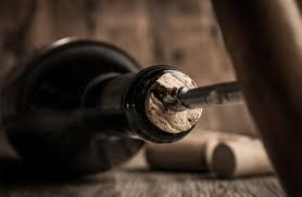 Ma perché il vino sa di tappo? Cosa Significa Quando Un Vino Sa Di Tappo