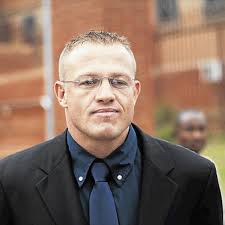 Schultz works out new deal