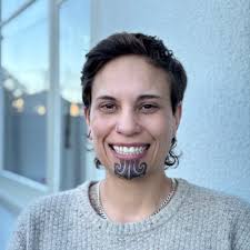 Overcoming Identity Collisions in Leadership