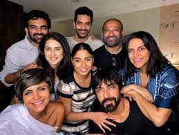 Raj kaushal and mandira bedi. Q8ij3iwtopf9lm