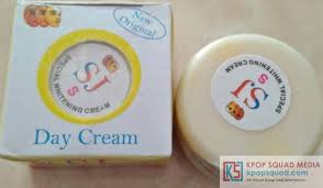 Original equipment manufacturer atau oem adalah sebuah barang atau produk yang diproduksi dari perusahaan yang kemudian dibeli, diolah, dan dijual kembali oleh perusahaan yang menggunakan nama atau brand mereka sendiri. Ciri Ciri Cream Sj Palsu Dan Gambar Cream Sj Palsu Kpop Squad Media All About K Pop And Intermezzo