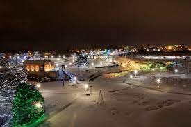 Drive Or Walk Through 365 000 Holiday Lights At The Winter Wonderland In South Dakota South Dakota Travel South Dakota Sioux Falls South Dakota